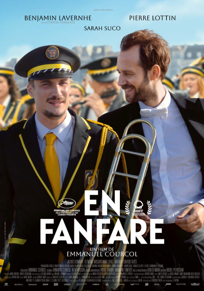 en fanfare